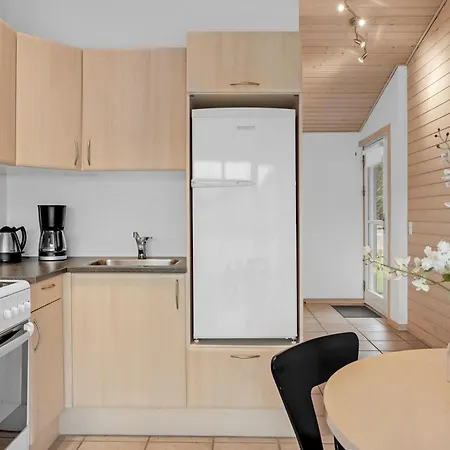 Σπίτι διακοπών 2 Bedroom Lovely In *